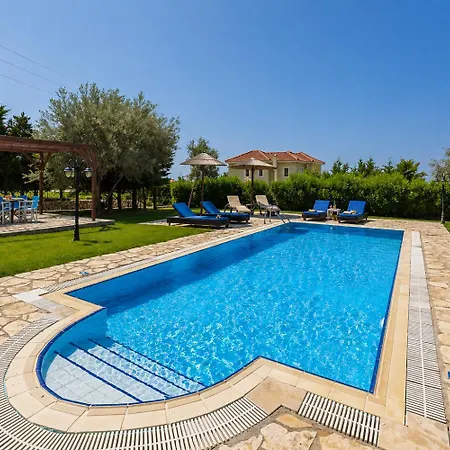 וילה Ionian Blue סבורונטה